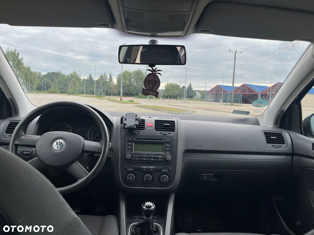 Volkswagen Golf - 5