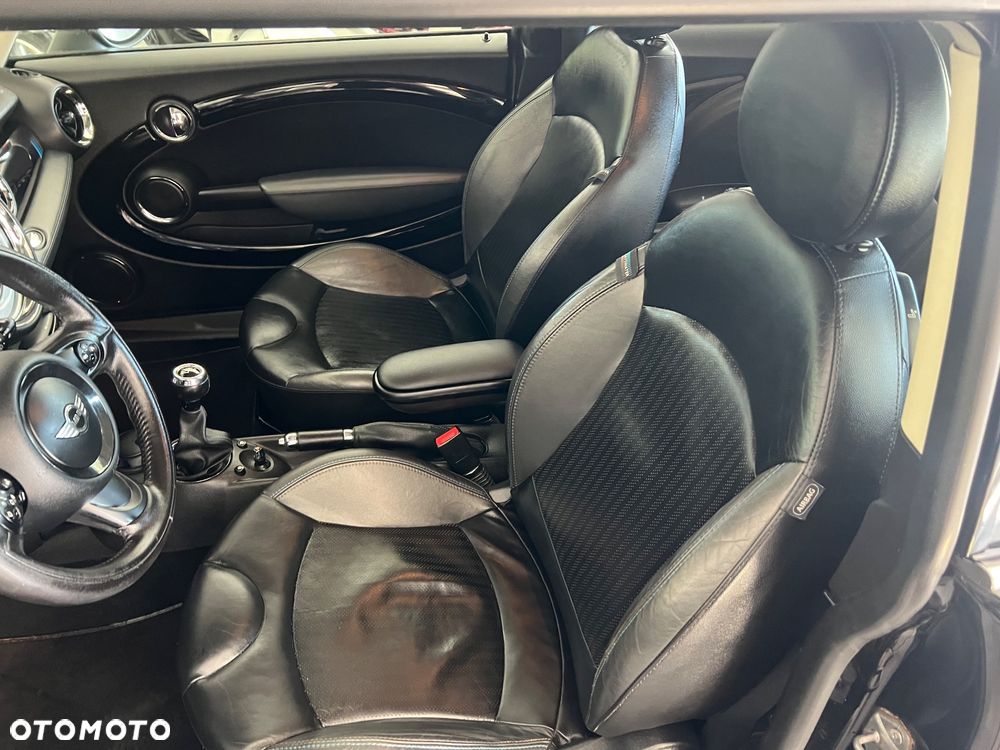 MINI Cooper D Bayswater - 16