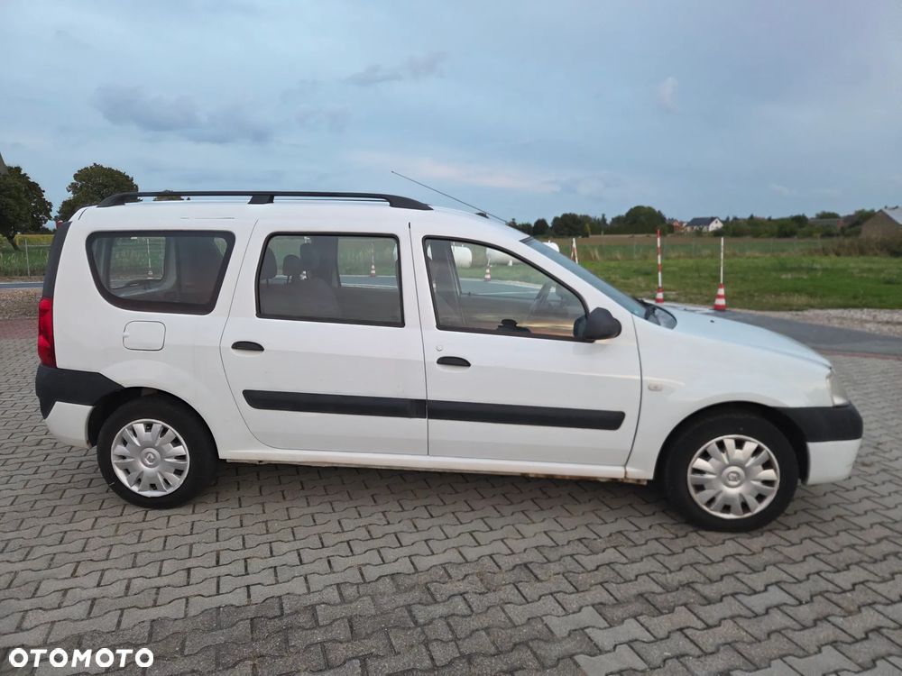 Dacia Logan - 4