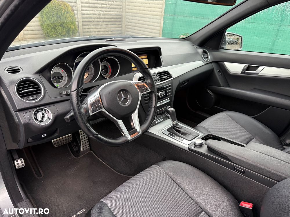 Mercedes-Benz C - 10