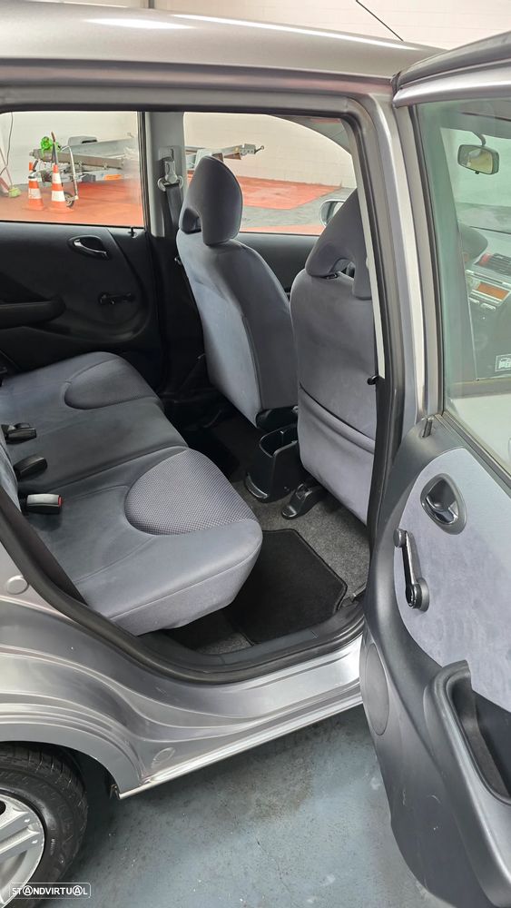 Honda Jazz 1.2 LS Cool Plus - 11