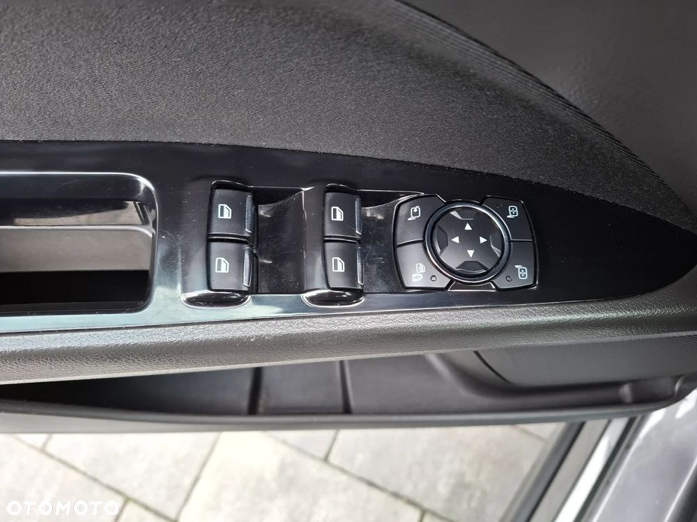 Ford Mondeo 2.0 TDCi PowerShift-Aut Allrad Titanium - 12