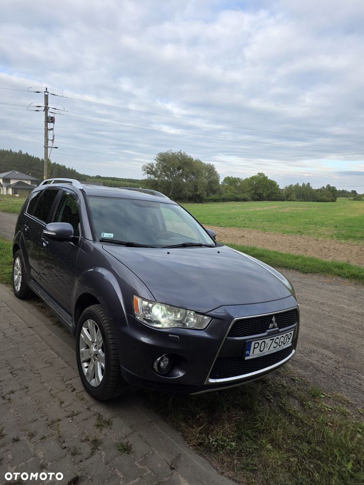 Mitsubishi Outlander 2.0 DID Instyle NAVI - 10