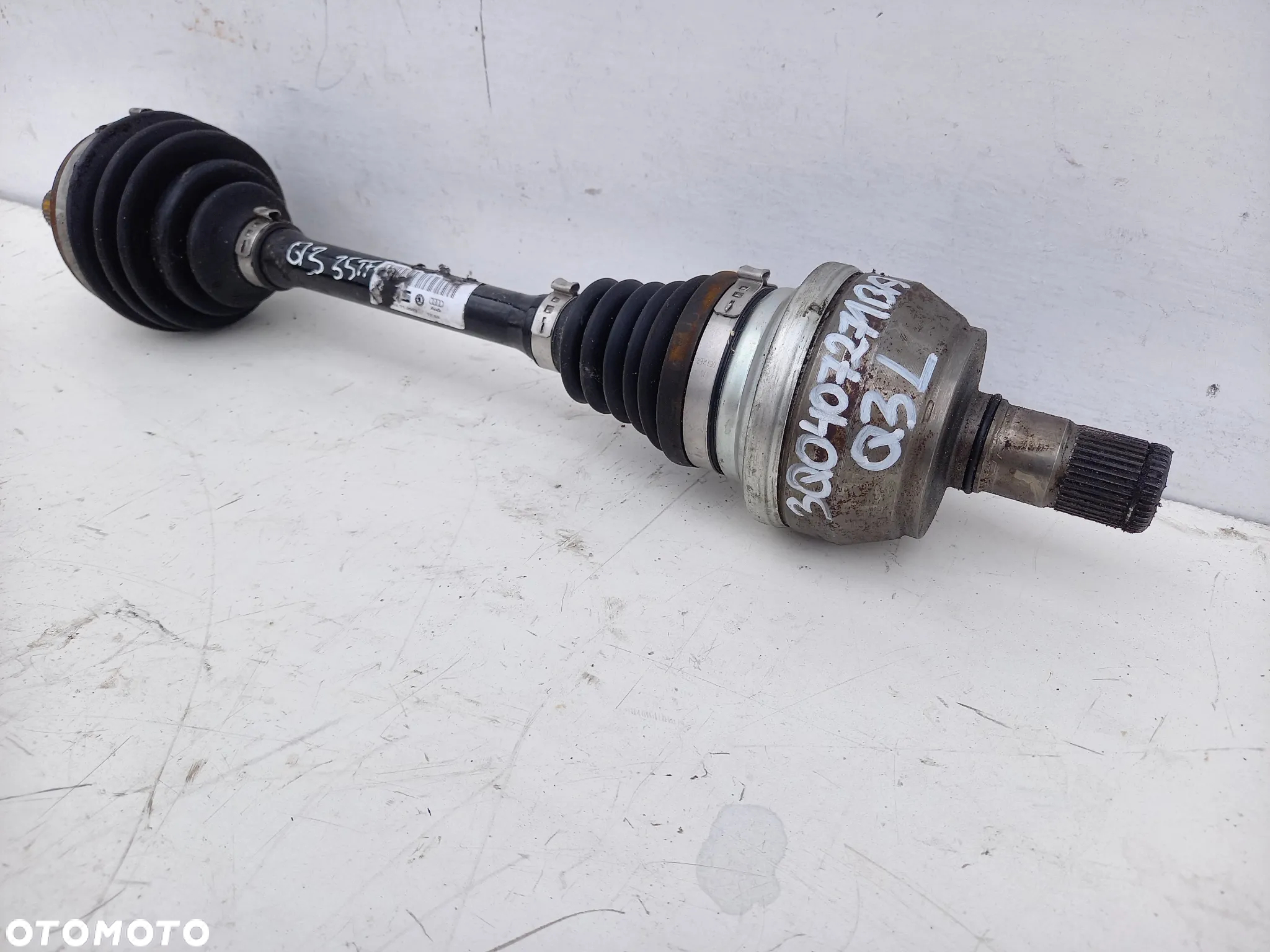 Półoś lewa Audi Q3 VW Seat Skoda 3Q0407271BA - 3