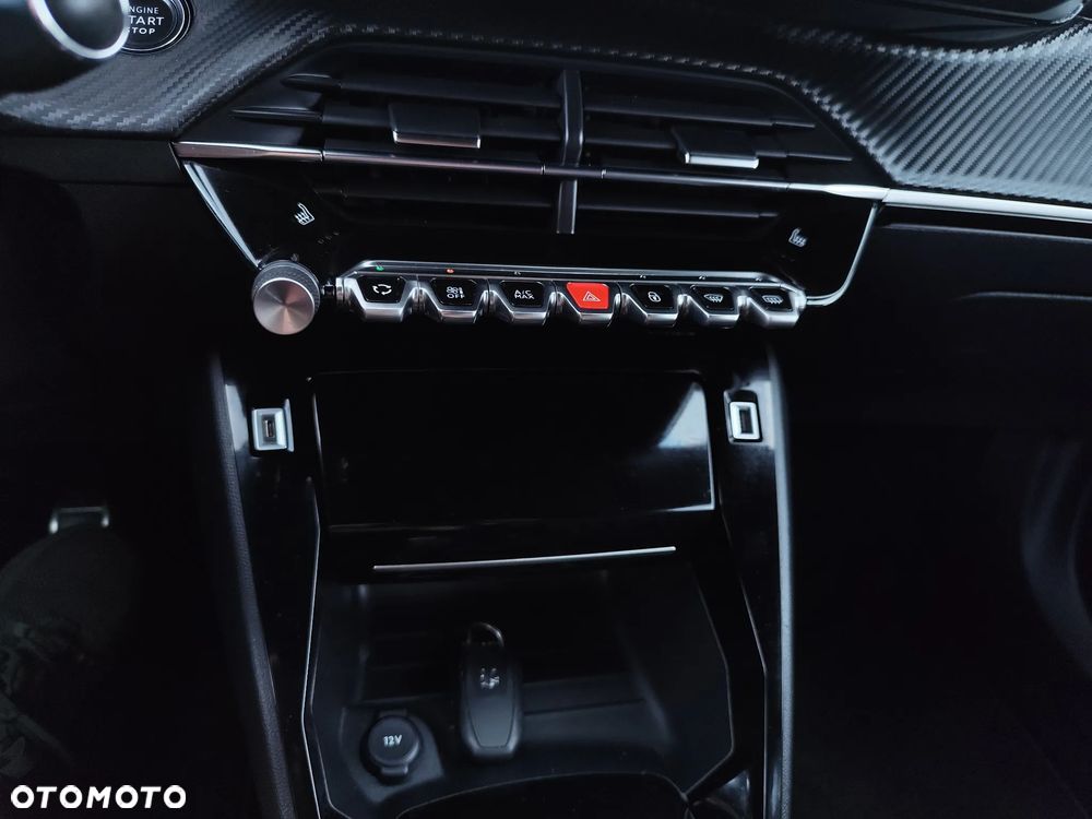 Peugeot 2008 1.2 PureTech GT Line S&S - 23