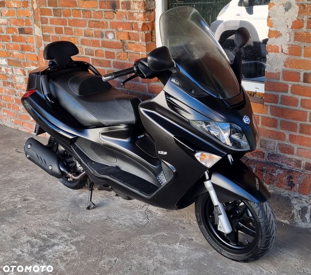 Piaggio Xevo - 1