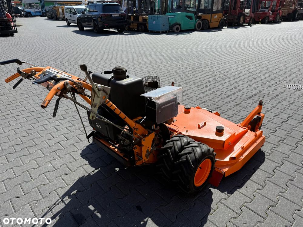 Inny SCAG SWZ-19KAI - 5