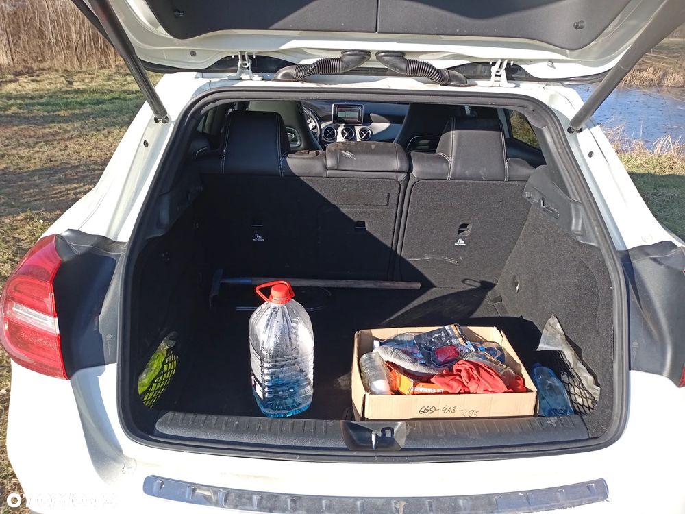 Mercedes-Benz GLA 200 (CDI) d - 13