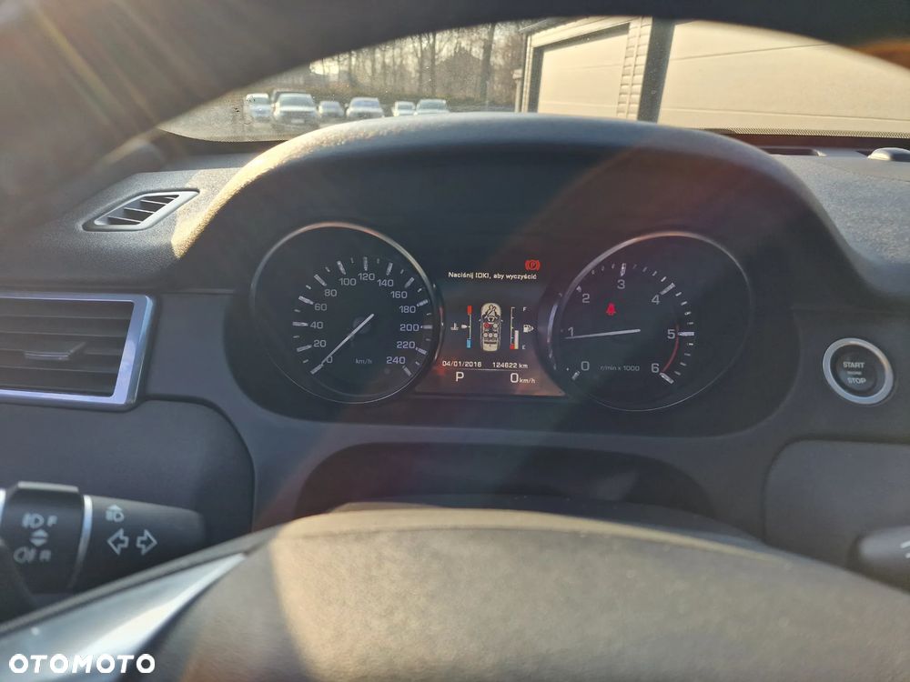 Land Rover Discovery Sport TD4 SkyView Edition - 27