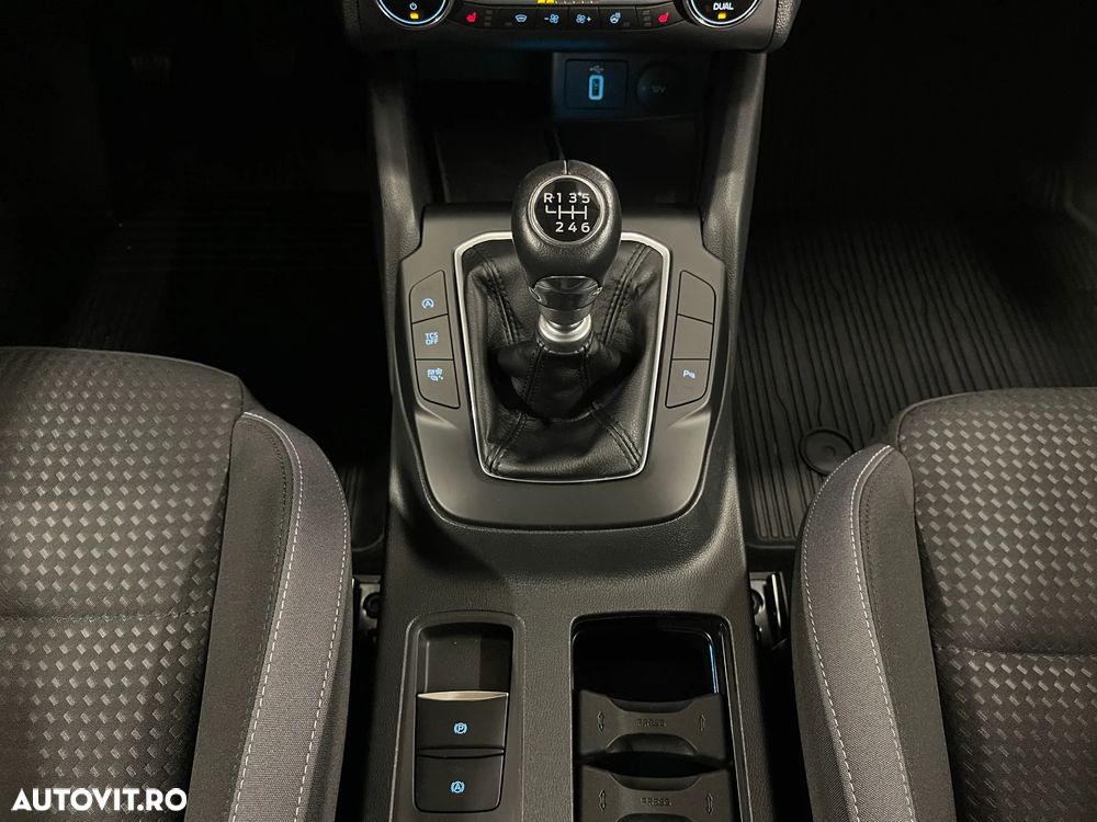 Ford Focus 1.5 EcoBlue Connected - 25