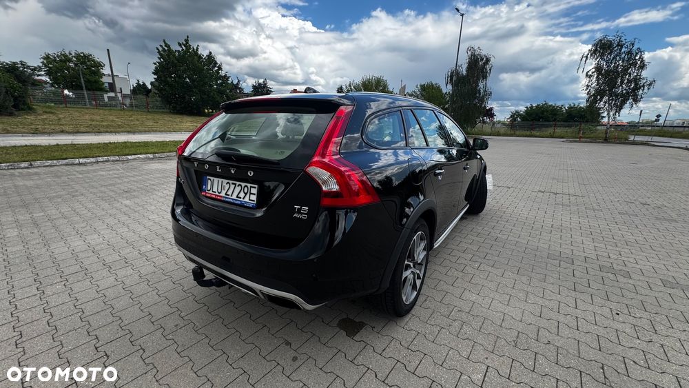 Volvo V60 Cross Country T5 AWD Summum - 6