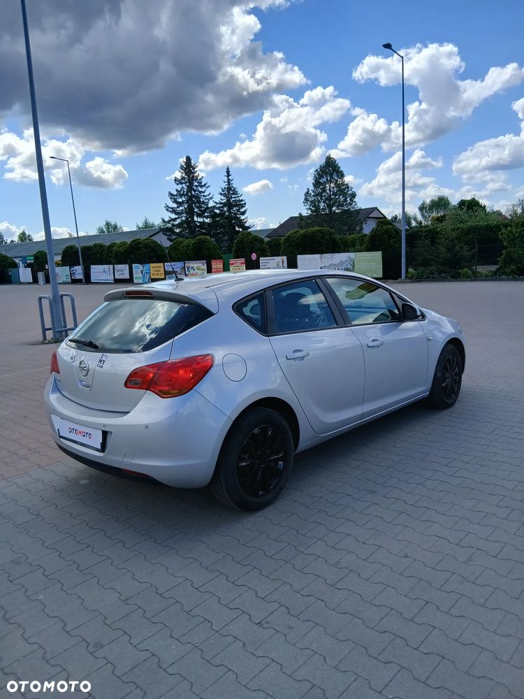 Opel Astra 1.6 Active - 2