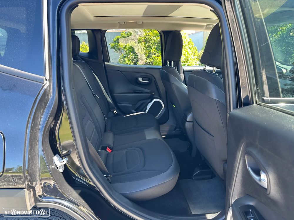 Jeep Renegade 1.6 MJD SkyEdition - 28