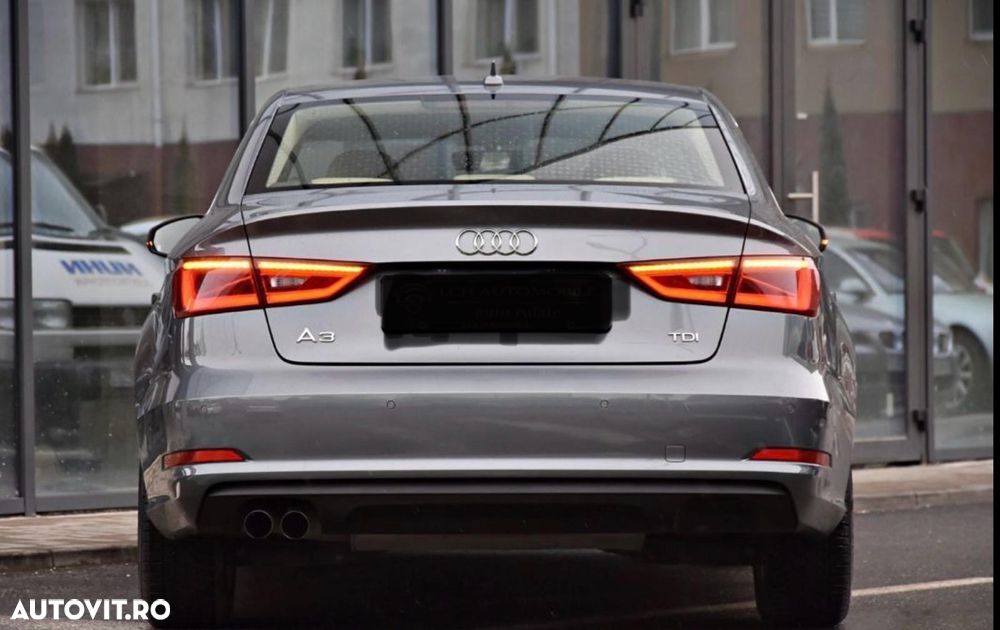 Audi A3 2.0 TDI Sportback S tronic design - 3