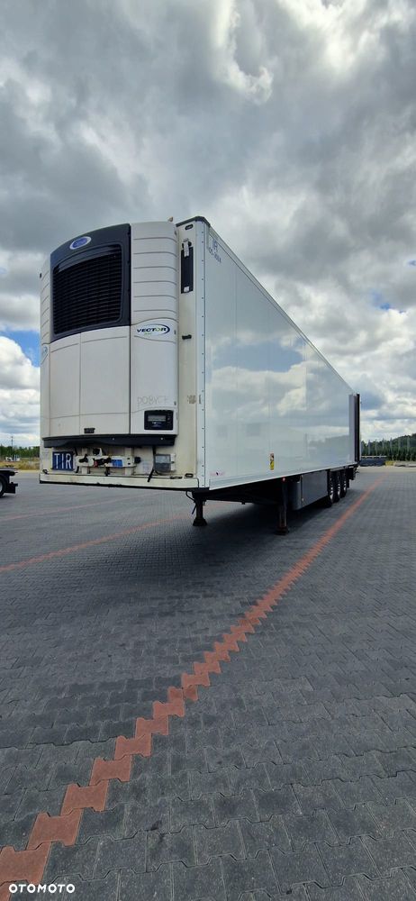 Schmitz Cargobull SCB S3B - 1