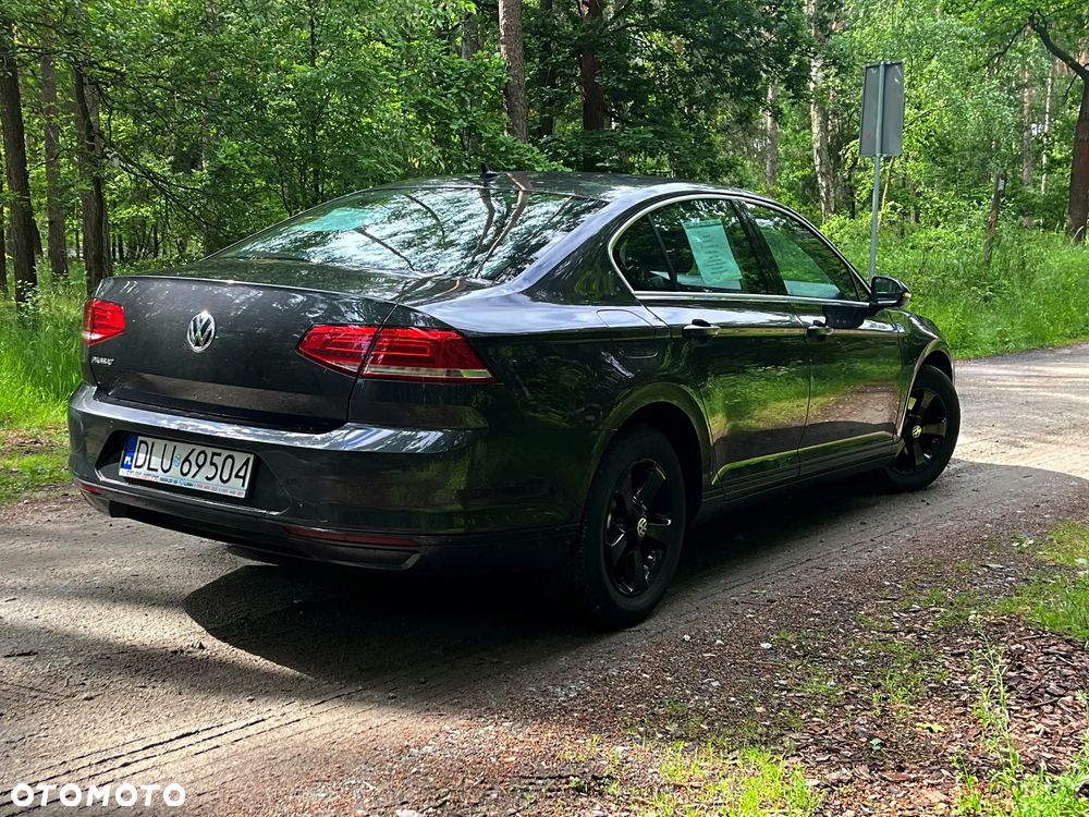 Volkswagen Passat - 7