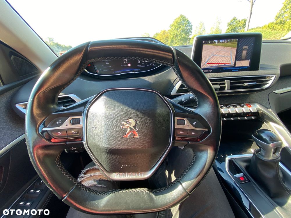 Peugeot 3008 1.5 BlueHDi Allure S&S - 28