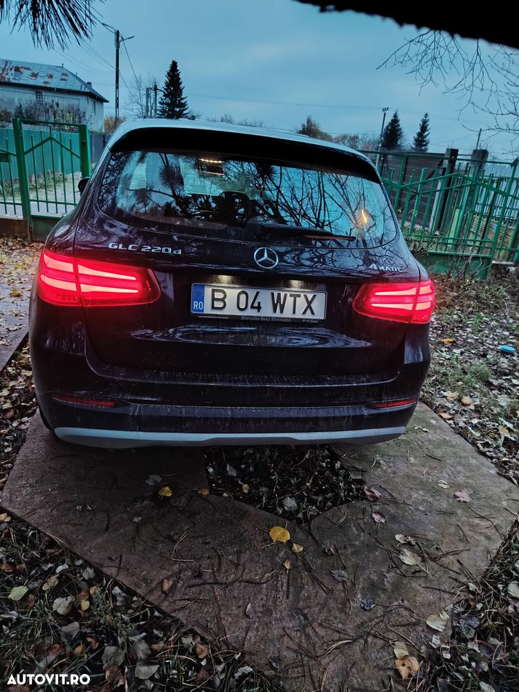 Mercedes-Benz GLC 220 d 4Matic 9G-TRONIC - 5