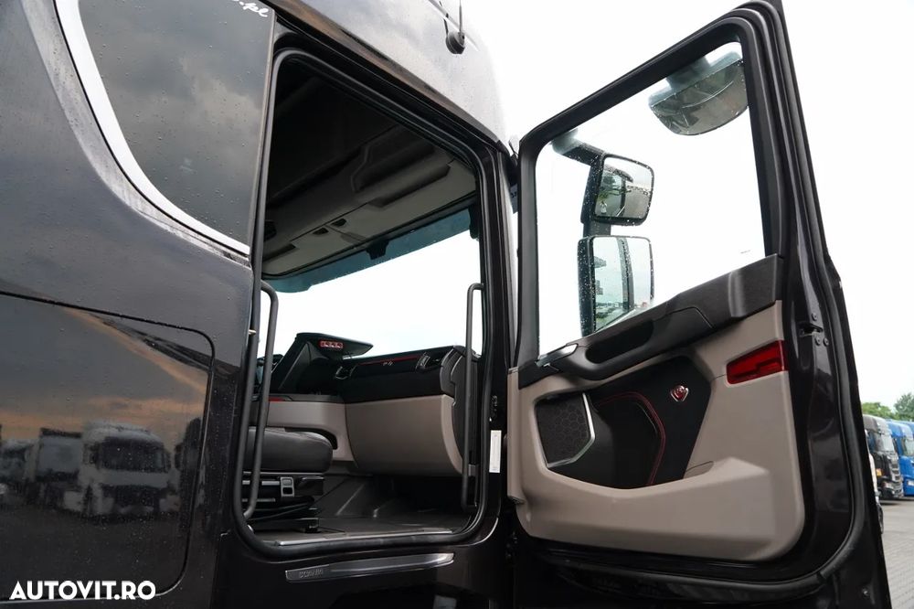 Scania S 580 / V8 / RETARDER / I-PARK COOL / COMPLET AIRMATIC / JANTE DIN ALIAJ / PIELE / - - 33