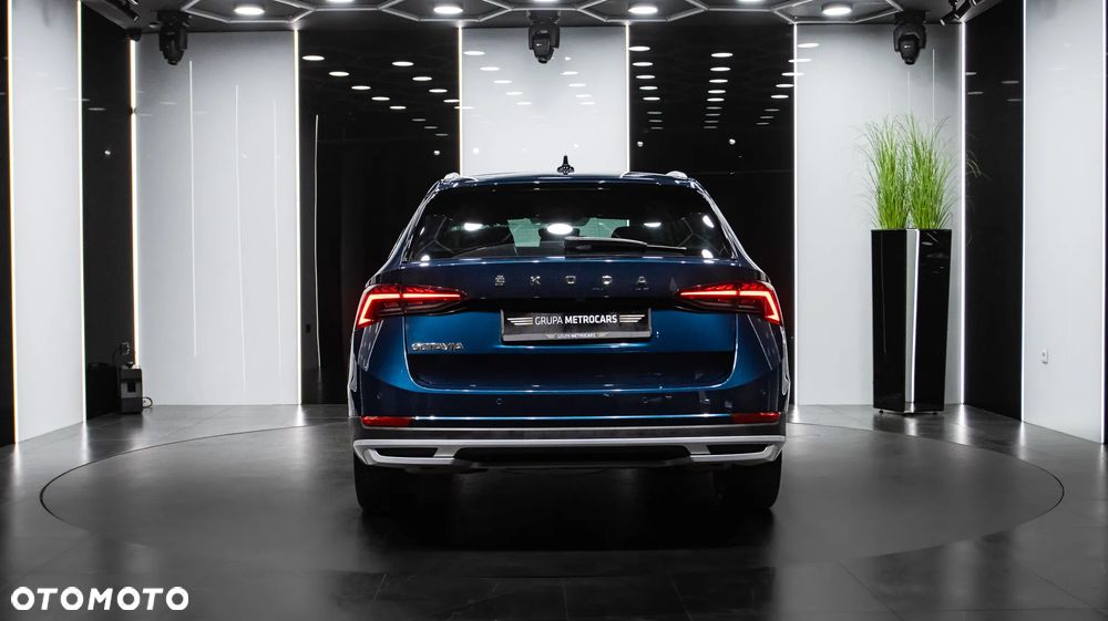 Skoda Octavia 2.0 TSI 4x4 Scout DSG - 6