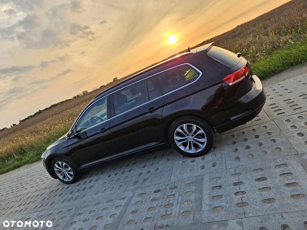 Volkswagen Passat 2.0 TDI (BlueMotion Technology) Comfortline - 4