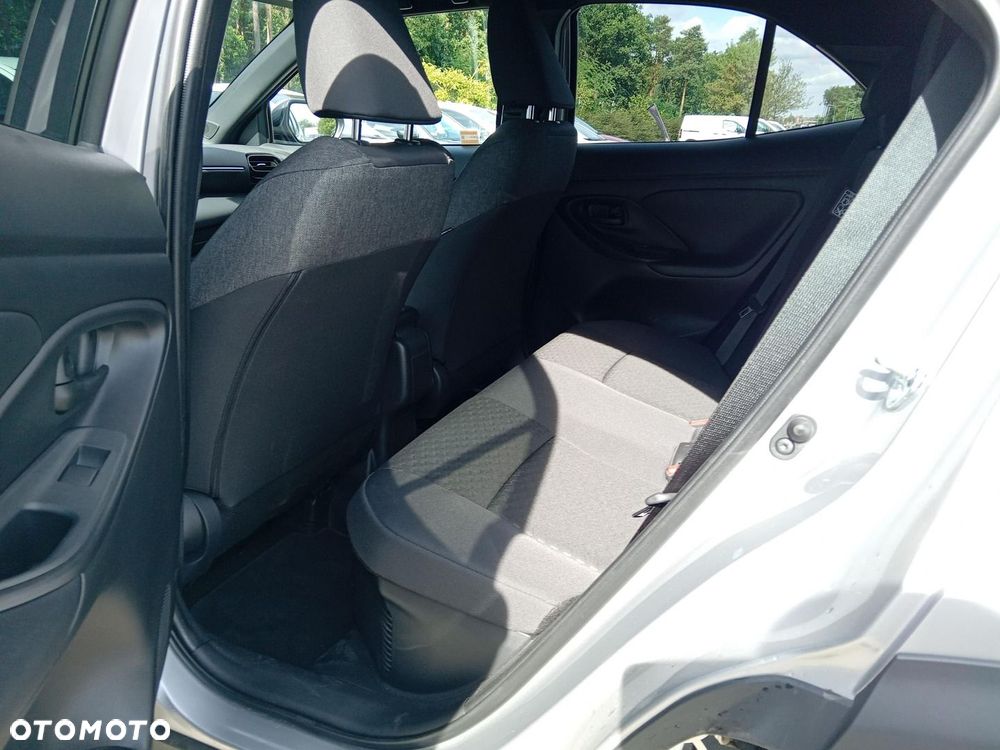 Toyota Yaris Cross Hybrid 1.5 Style - 17