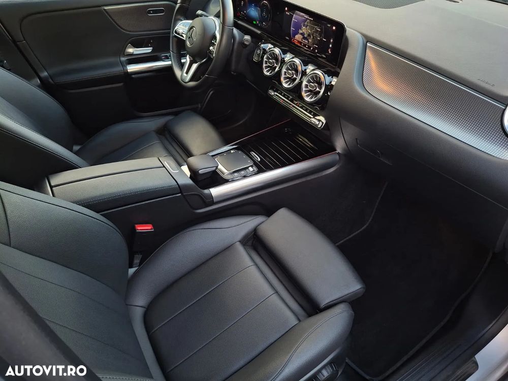 Mercedes-Benz GLA 250 e 8G-DCT Progressive - 11