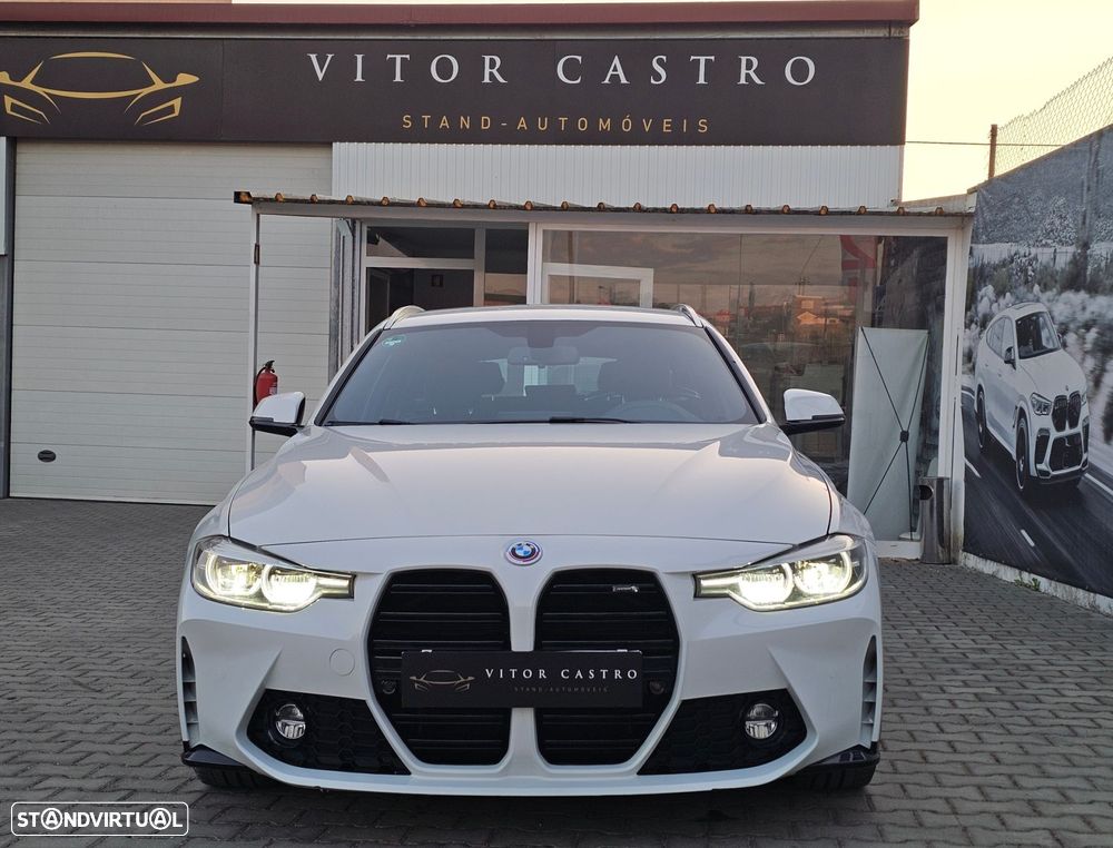 BMW 320 i Touring Pack Desportivo M - 2