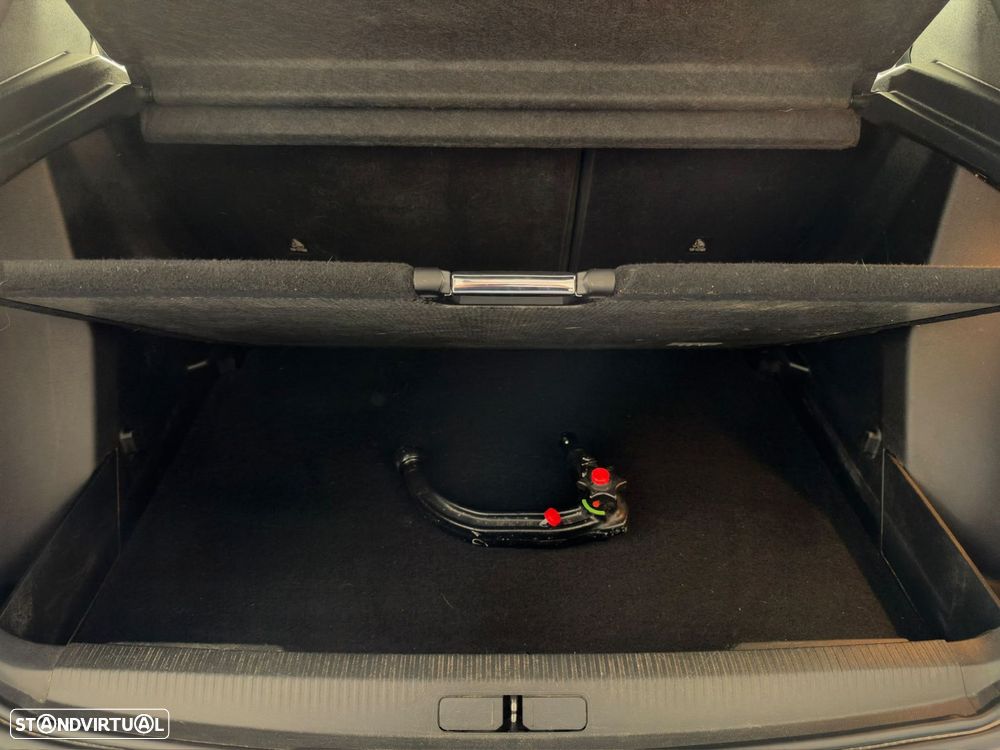 Peugeot 2008 1.2 PureTech GT Pack EAT8 - 24