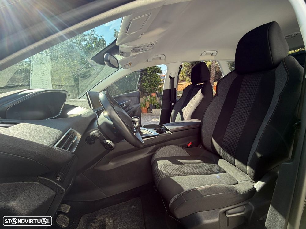 Peugeot 3008 1.2 PureTech Active Pack - 34