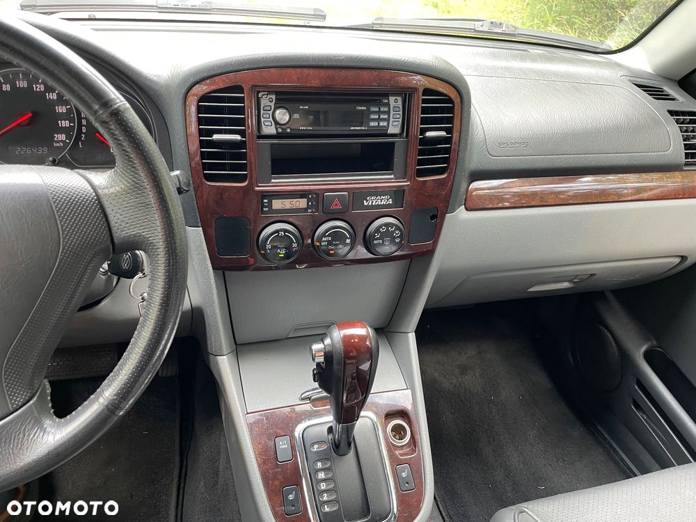 Suzuki Grand Vitara - 13