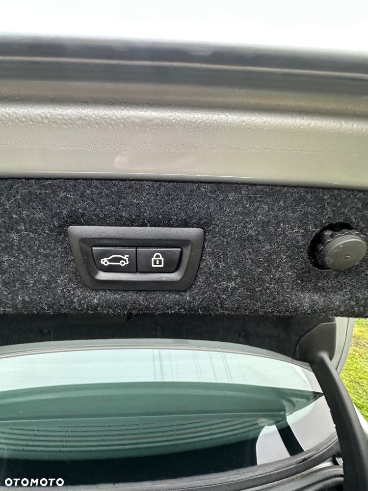 BMW Seria 5 530i xDrive Luxury Line - 15