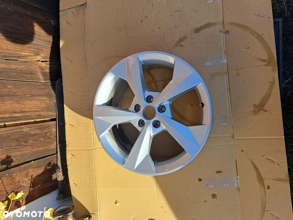 Felga aluminiowa Audi A3 S3 18 Cali 8Y0601025J 8Y0601025CP E-8.0Jx18H2-N ET 46 1x Alufelge Felge Wheel Audi A3 S3 - 2