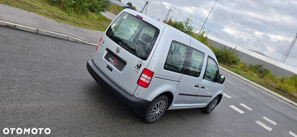 Volkswagen Caddy - 10