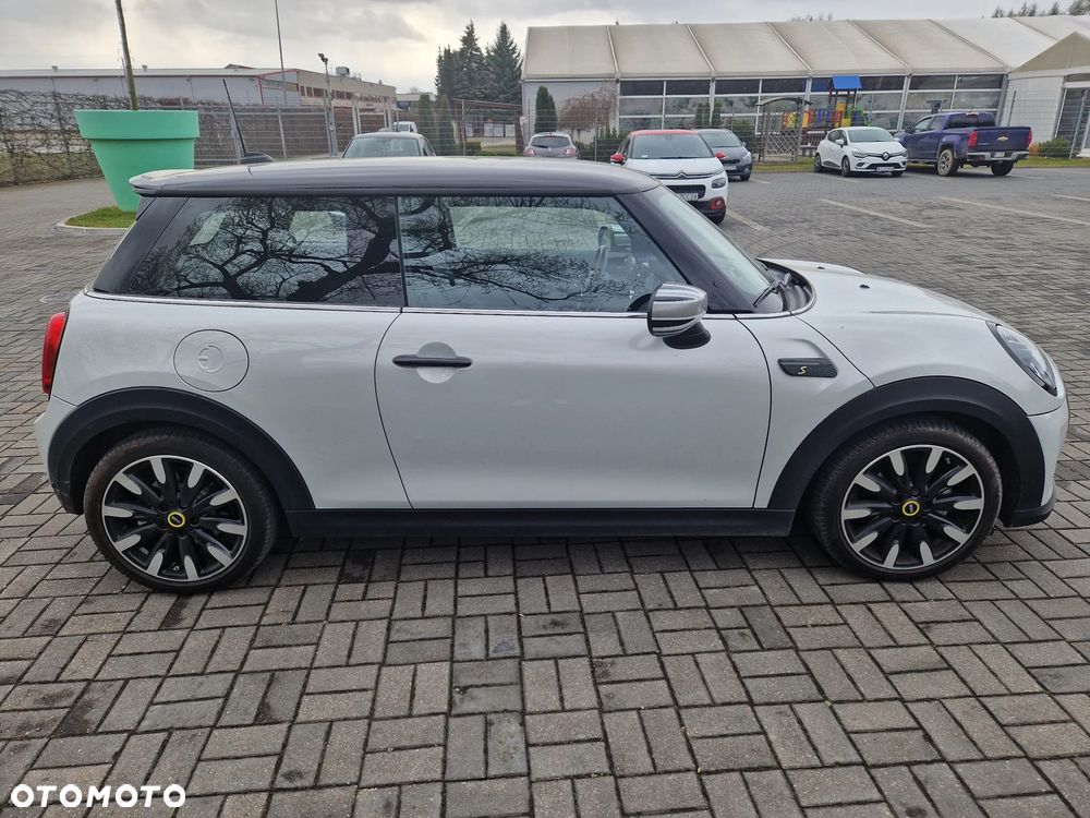 MINI Cooper SE Electric Trim - 6