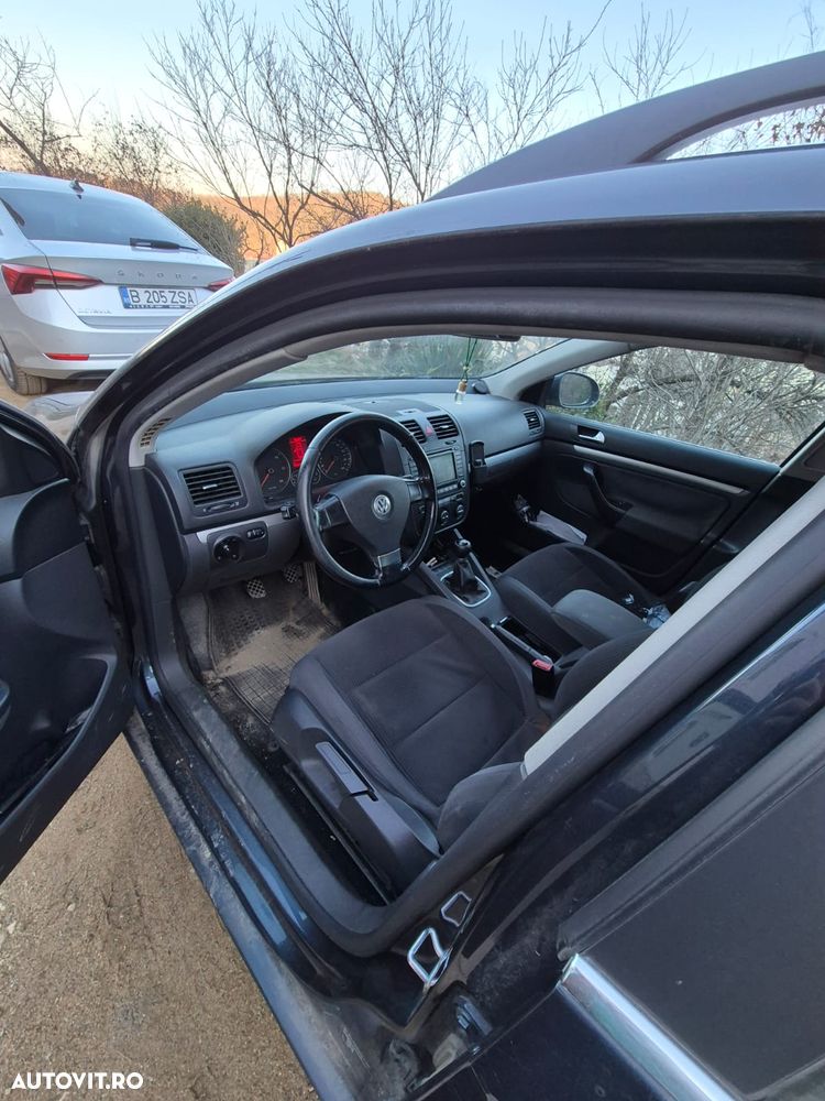 Volkswagen Golf 2.0 TDI Comfortline - 4