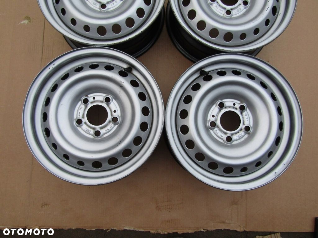 4x Felgi 15 Renault Megane III IV ZOE Express Dacia 6j 5x114,3 ET40 - 5