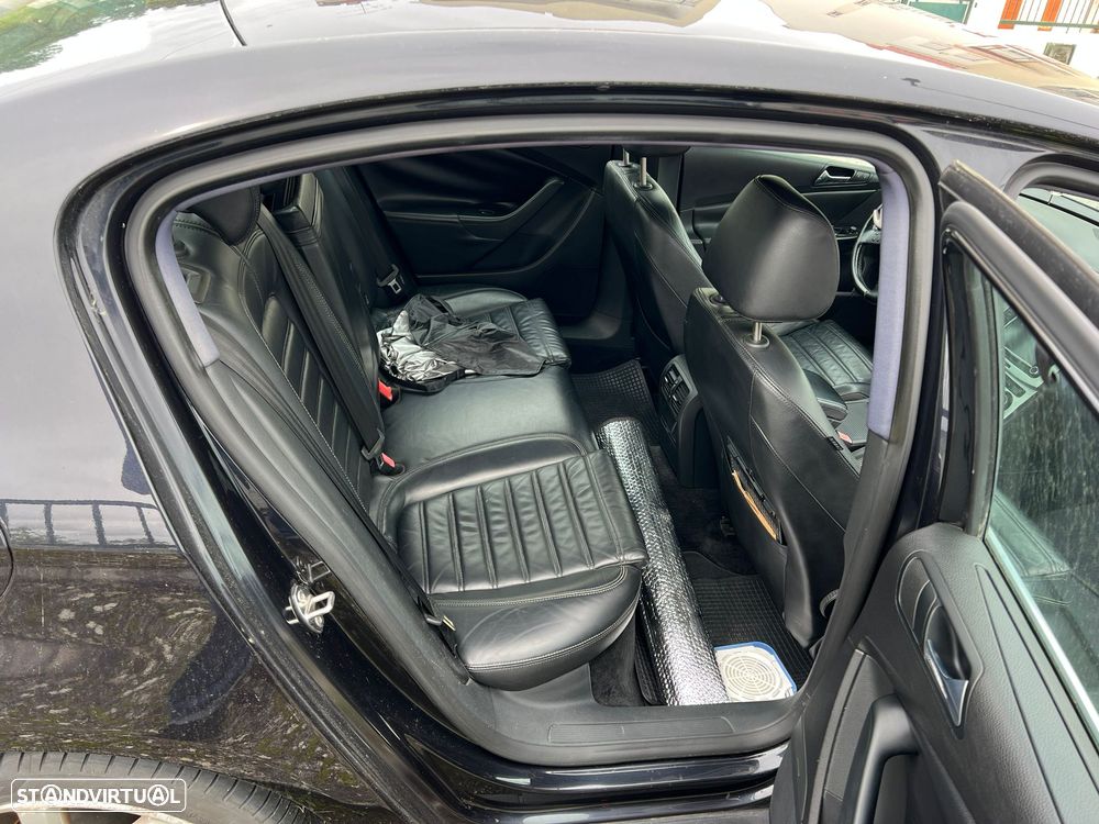 VW Passat 2.0 TDI 4M Highline - 1