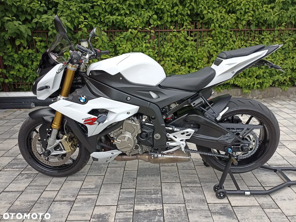 BMW S - 23