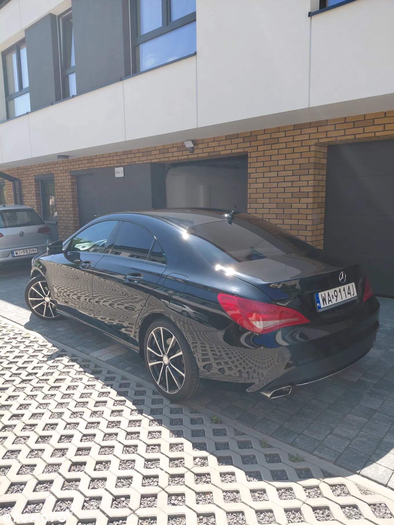 Mercedes-Benz CLA 180 - 4