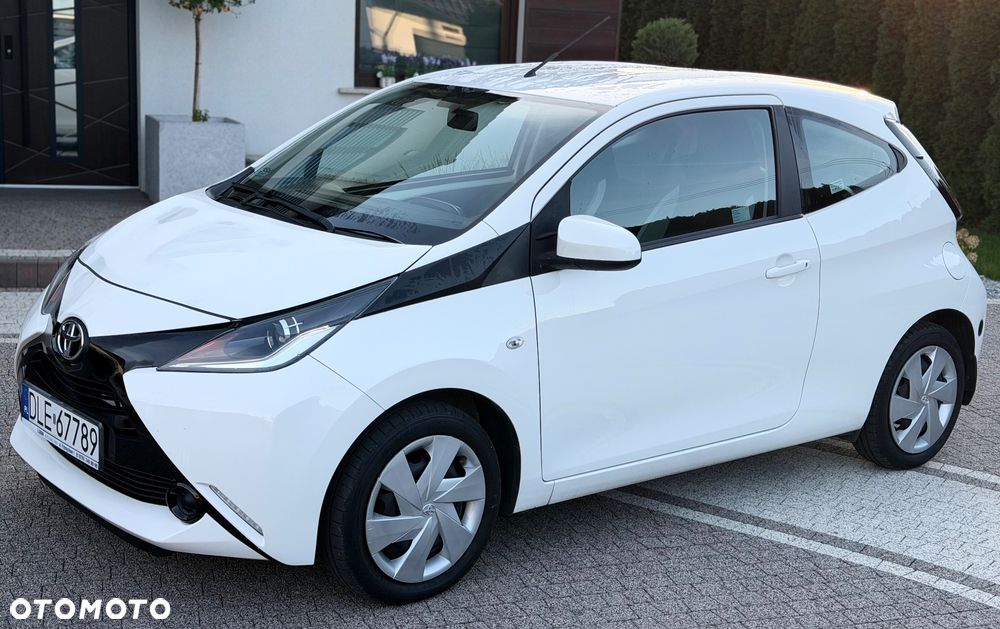 Toyota Aygo x-clusiv - 3