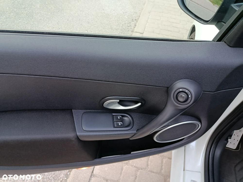 Renault Clio 2.0 16V Sport - 20
