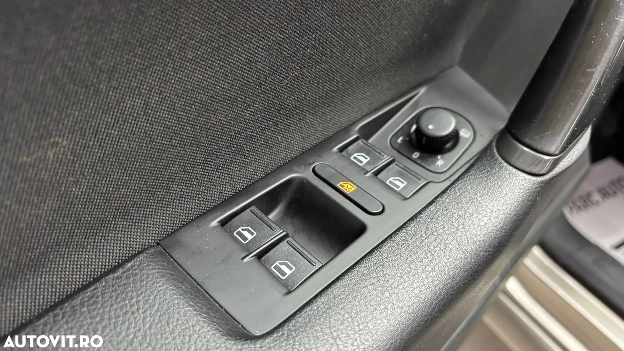 Volkswagen Passat Variant 1.6 TDI BlueMotion Technology Comfortline - 17