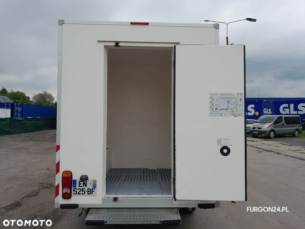 KONTENER IZOTERMA CHŁODNIA MROŹNIA NR 693 - 4