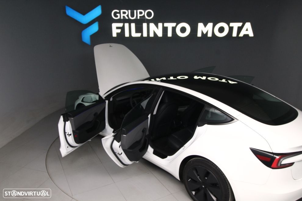 Tesla Model 3 Tração Traseira Standard - 11