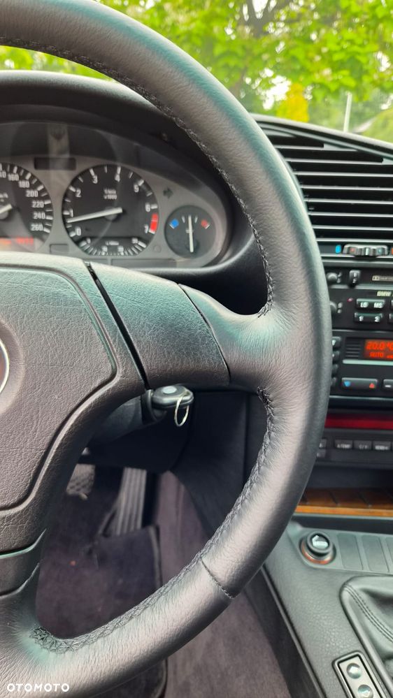 BMW Seria 3 - 15