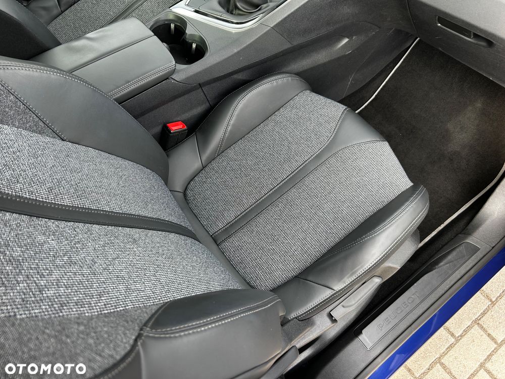 Peugeot 3008 HDi FAP 150 Premium - 22