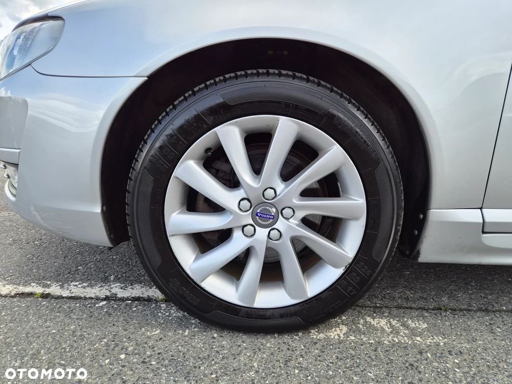 Volvo V70 D4 Drive-E Momentum - 19