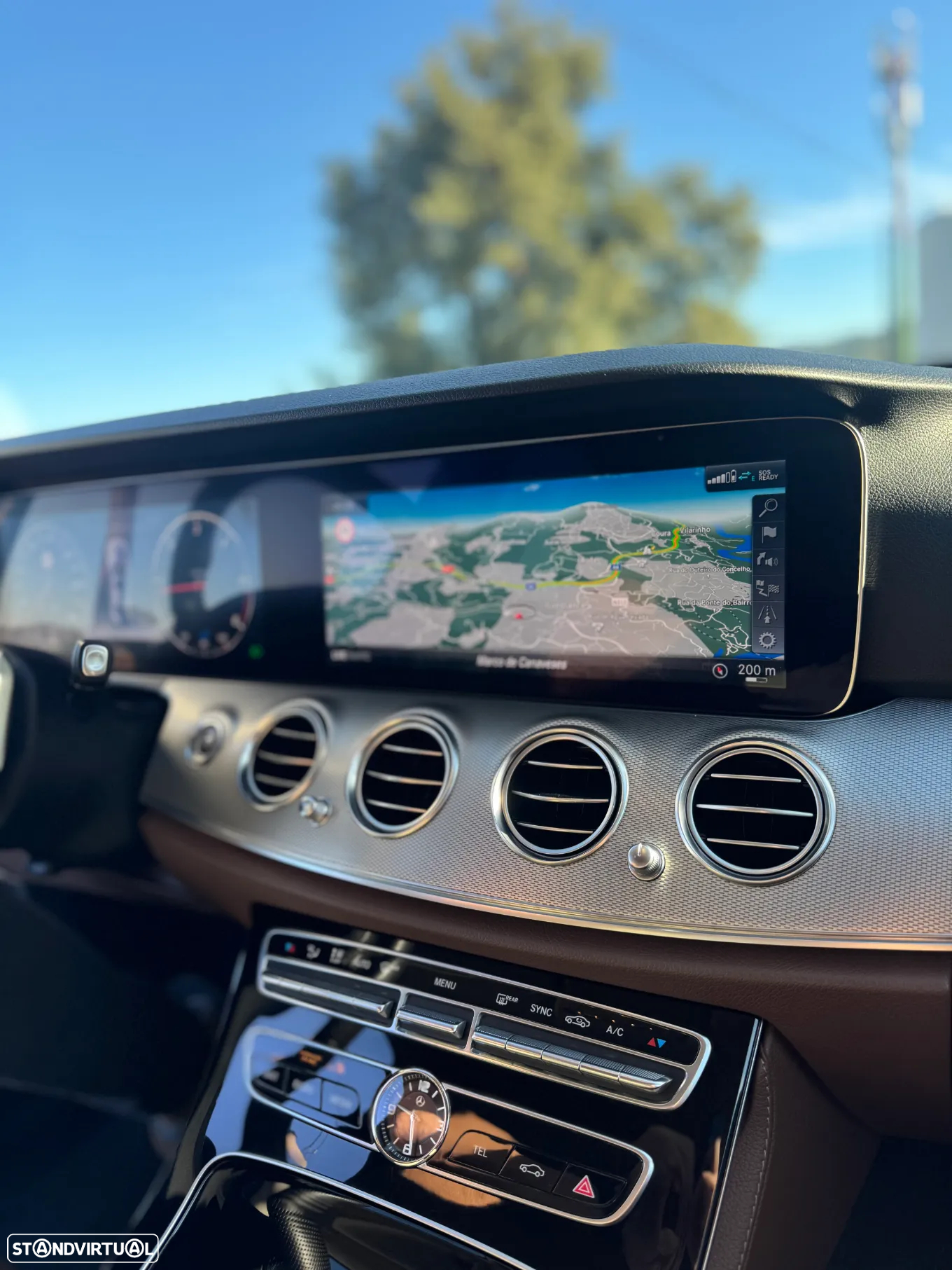 Mercedes-Benz E 220 d 4Matic 9G-TRONIC Exclusive - 22