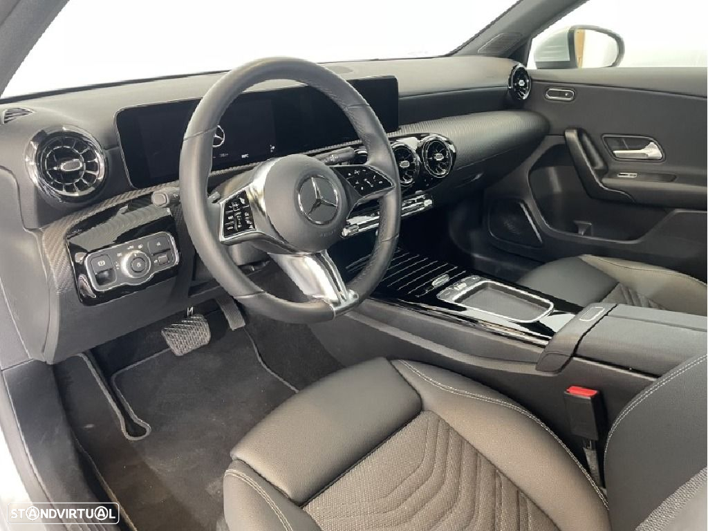 Mercedes-Benz A 250 e - 10